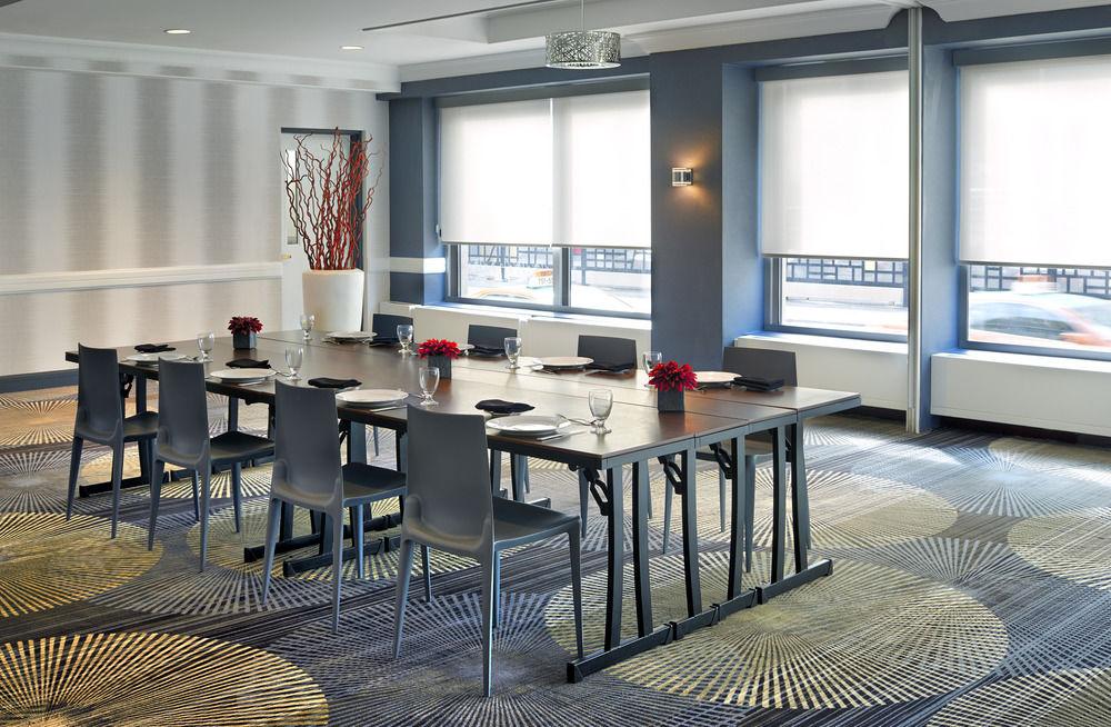 Courtyard By Marriott Toronto Downtown Ξενοδοχείο Εξωτερικό φωτογραφία