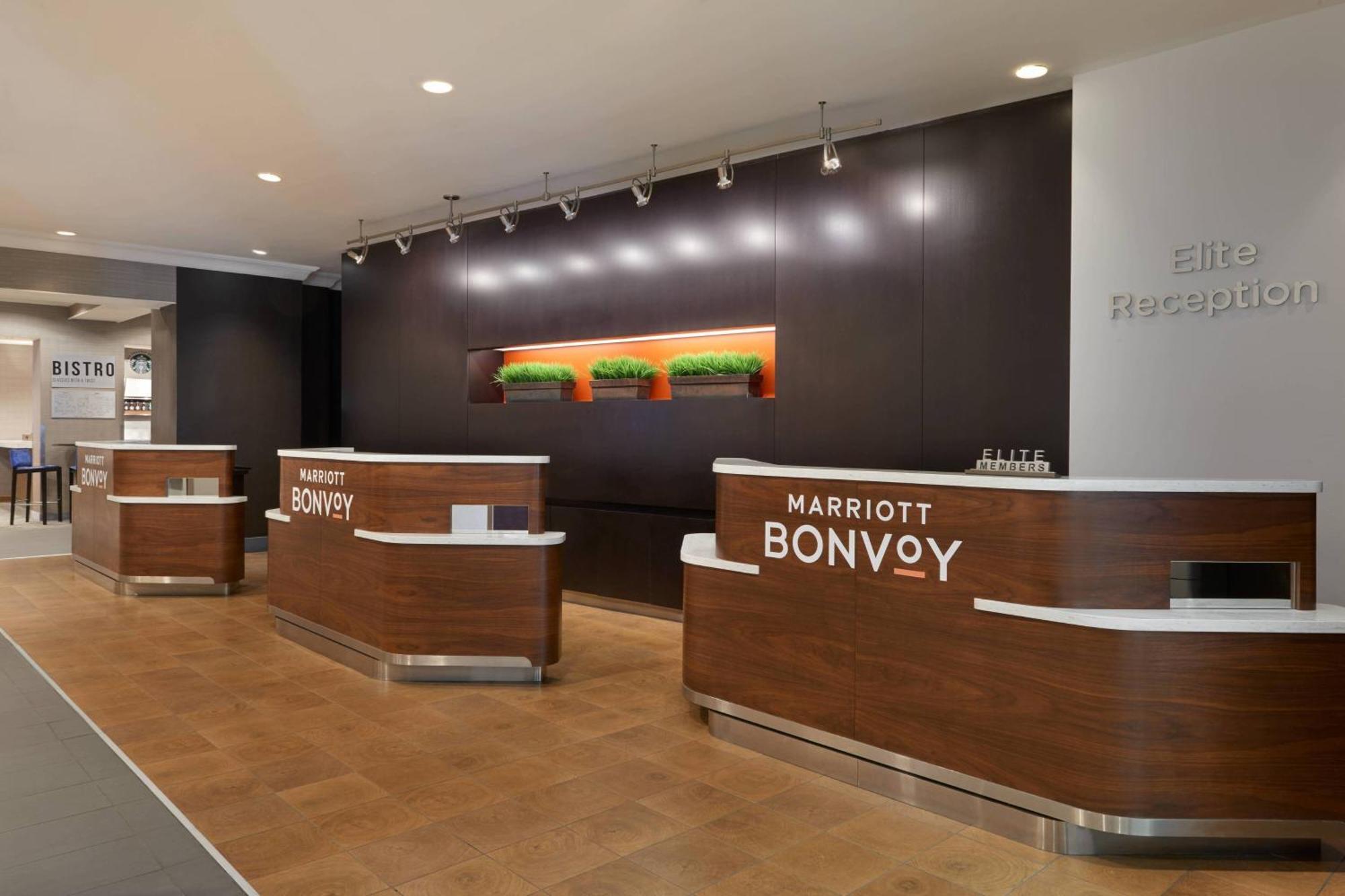 Courtyard By Marriott Toronto Downtown Ξενοδοχείο Εξωτερικό φωτογραφία