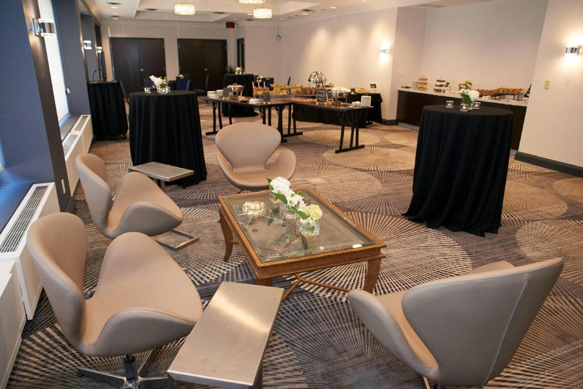 Courtyard By Marriott Toronto Downtown Ξενοδοχείο Εξωτερικό φωτογραφία