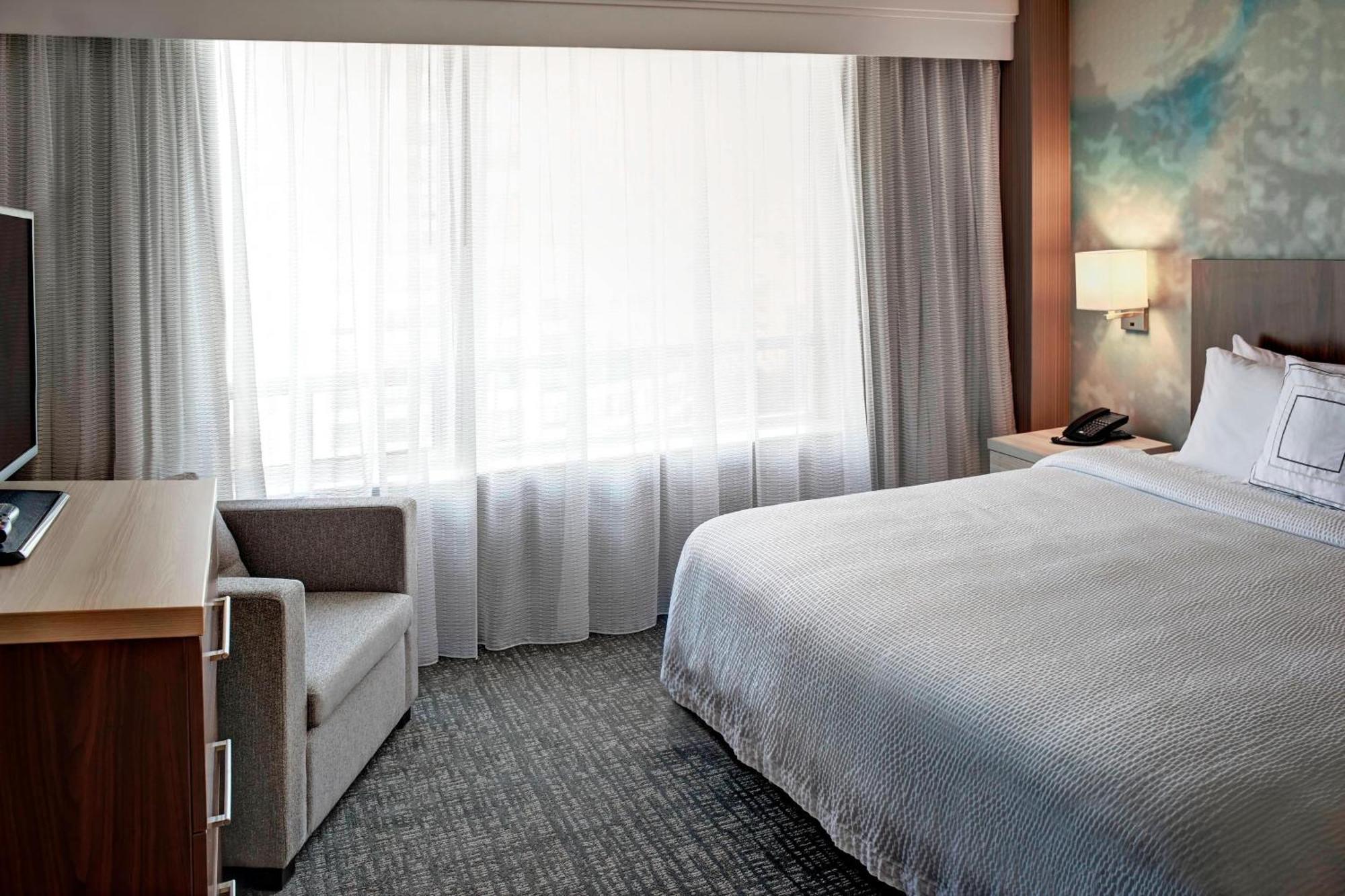 Courtyard By Marriott Toronto Downtown Ξενοδοχείο Εξωτερικό φωτογραφία